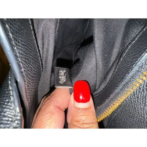 Coach Casey Women's Black Leather Tote Bag - Picture 14 of 15